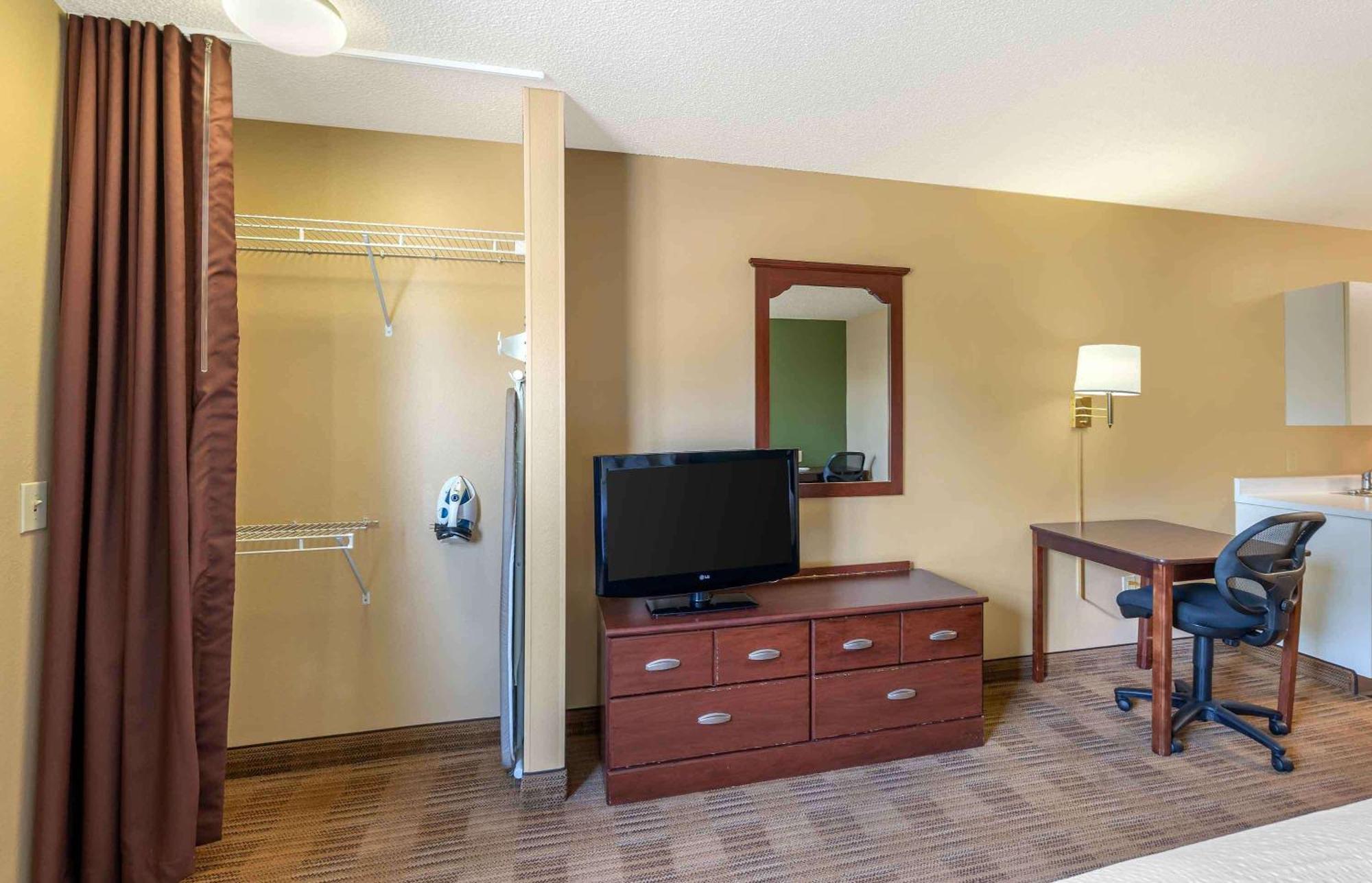 Extended Stay America Suites - Hampton - Coliseum Exterior foto